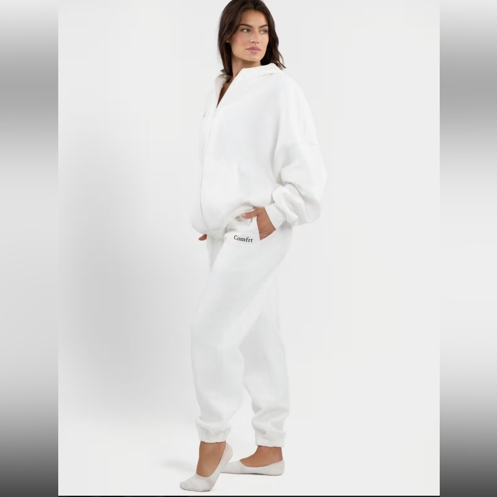 White Zip Up sweatshirt